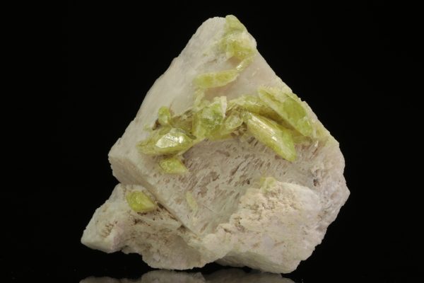 Brazilianite, orthoclase