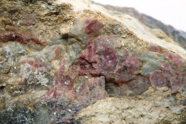 Petalite, elbaite, lepidolite - Image 7