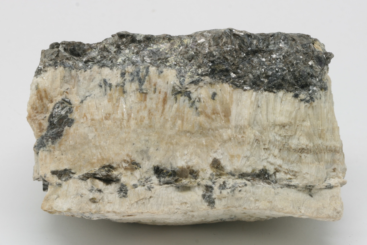 Topaz - pyknite, zinnwaldite - Image 3
