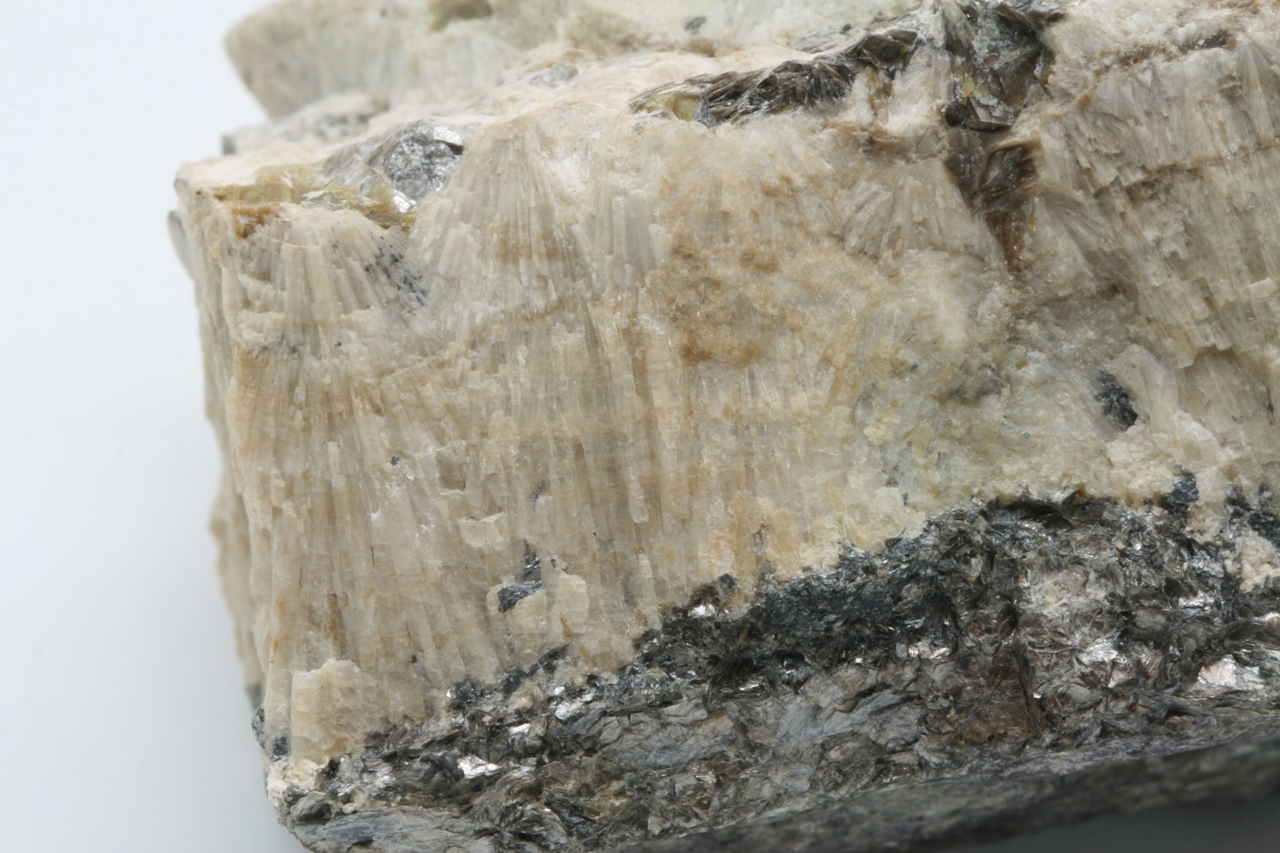 Topaz - pyknite, zinnwaldite - Image 9
