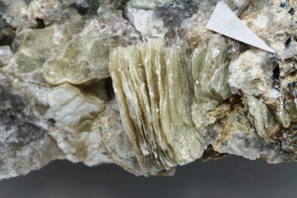 Columbite, verdelite, lepidolite - Image 6