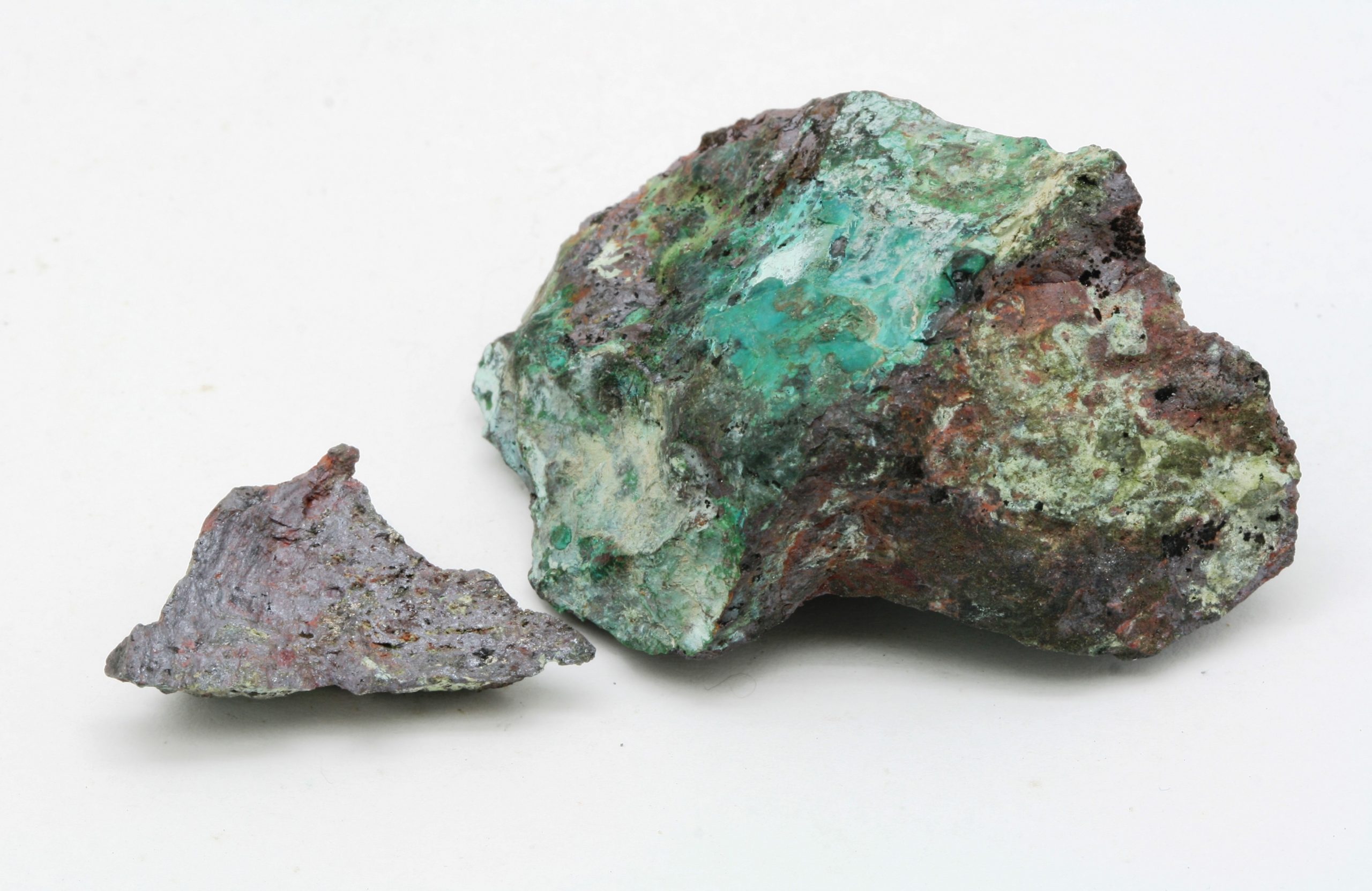 Cuprite, domeykite, olivenite
