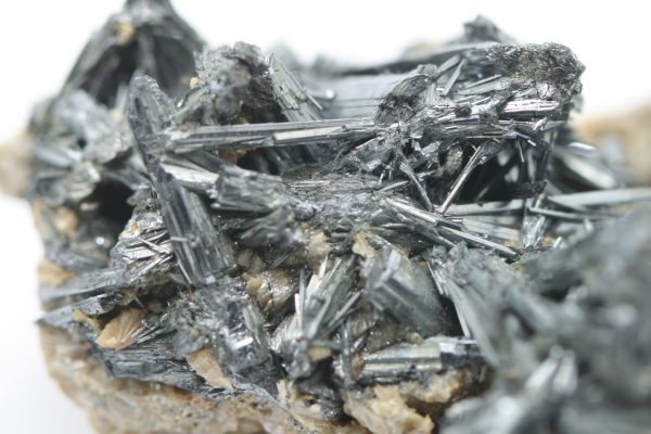 Valentinite, stibnite - Image 14