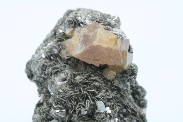 Scheelite - Image 10