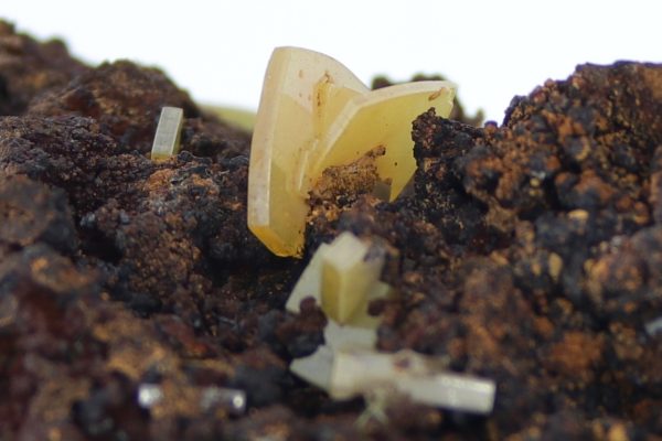 Wulfenite - Image 10