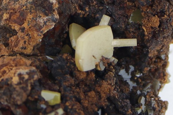 Wulfenite - Image 11