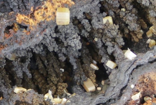 Wulfenite - Image 8