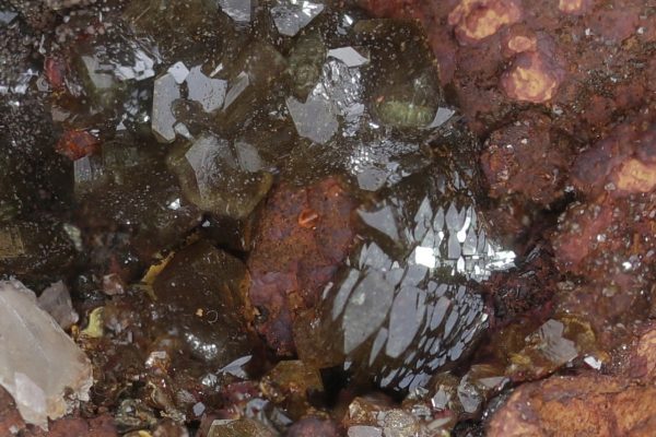 Adamine, calcite - Image 9