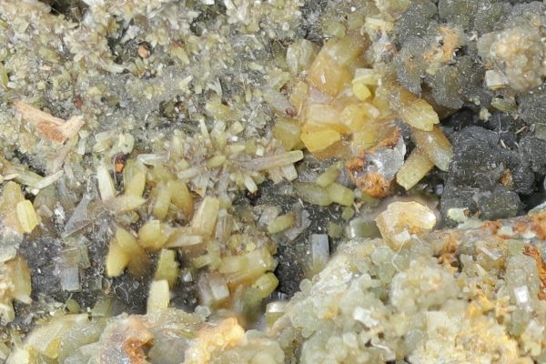 Mimetite, wulfenite - Image 12