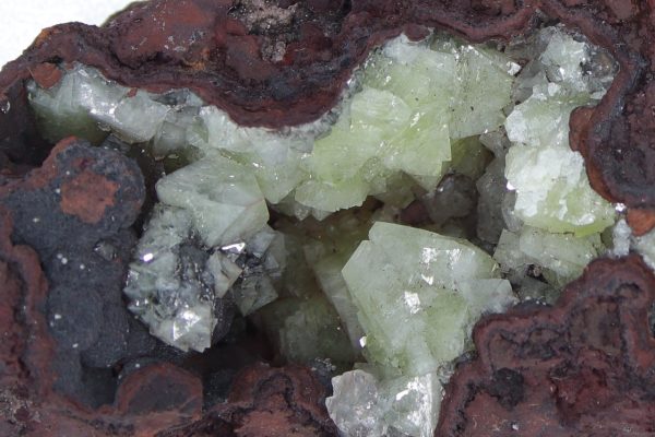 Adamine, calcite - Image 12