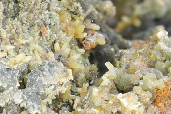 Mimetite, wulfenite - Image 18