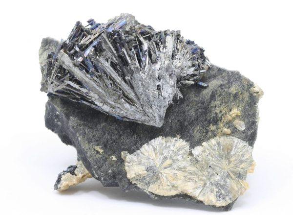 Valentinite, stibnite
