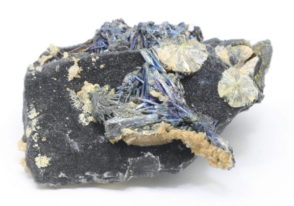 Valentinite, stibnite - Image 3