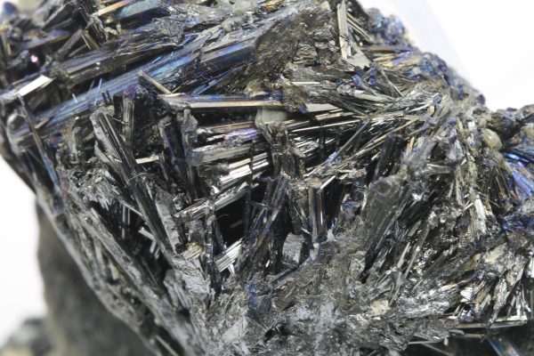 Valentinite, stibnite - Image 7