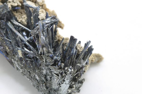 Valentinite, stibnite - Image 9