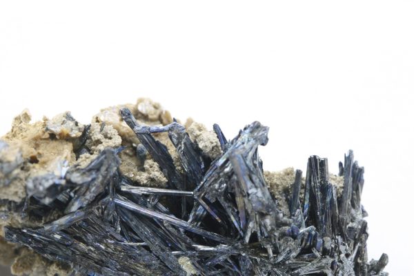 Valentinite, stibnite - Image 10
