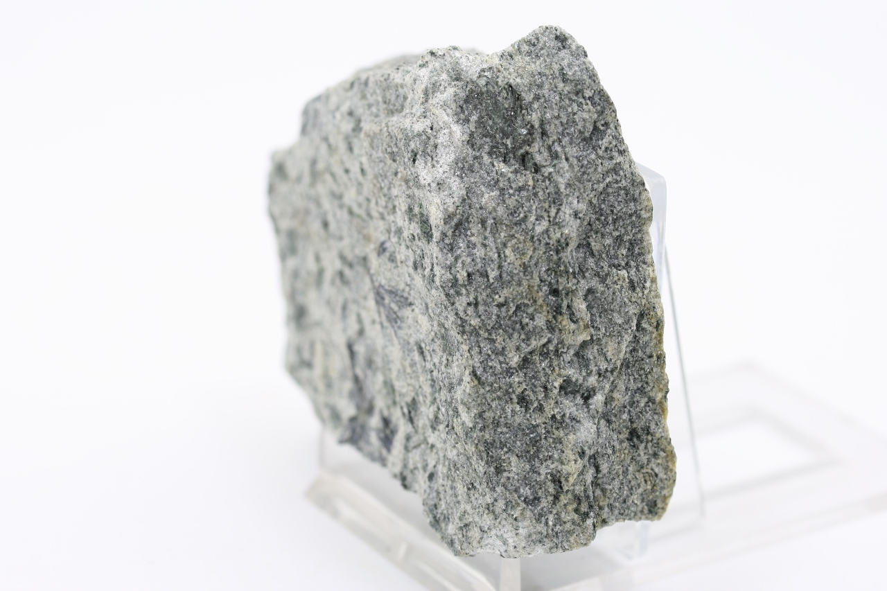 Holmquistite - Image 3