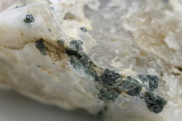 Elbaite, zircon - Image 6