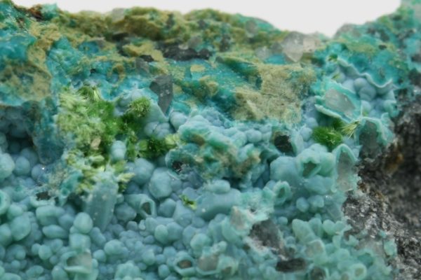 Calciopetersite