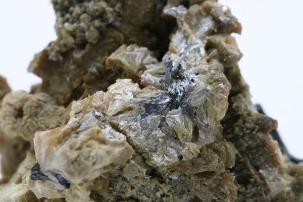 Valentinite, stibnite - Image 9