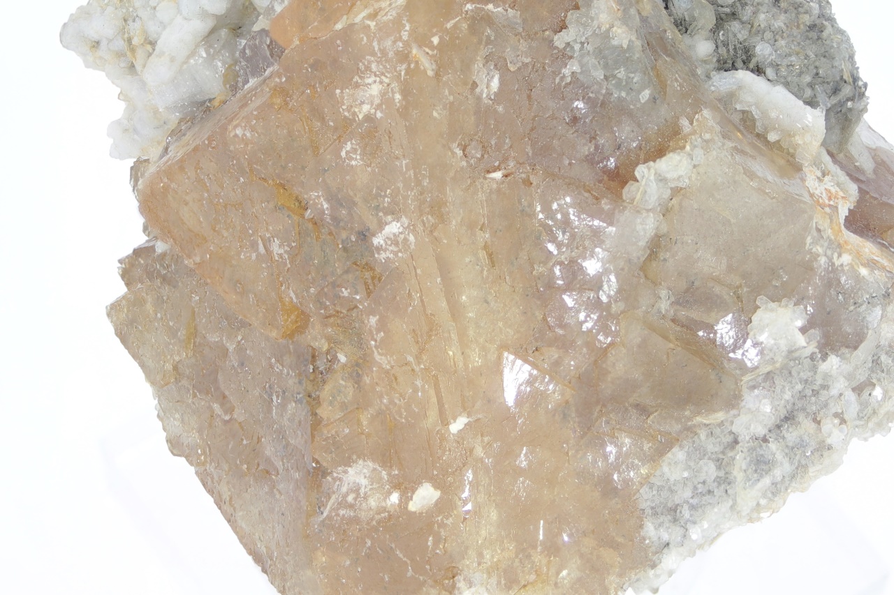 Scheelite - Image 13