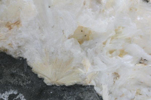 Natrolite, pectolite - Image 6