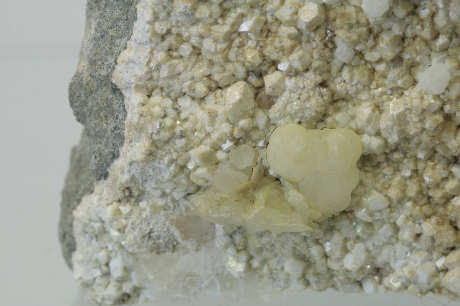 Apophyllite, calcite - Image 3