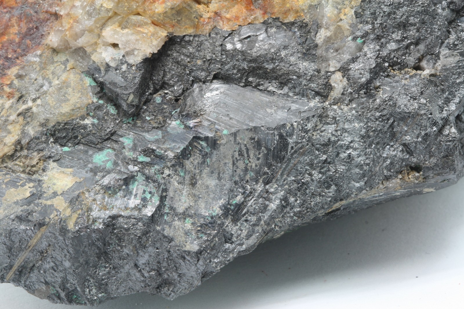 Wolframite, chalcosiderite - Image 6