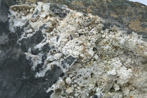 Gonnardite, thomsonite, phillipsite - Image 2