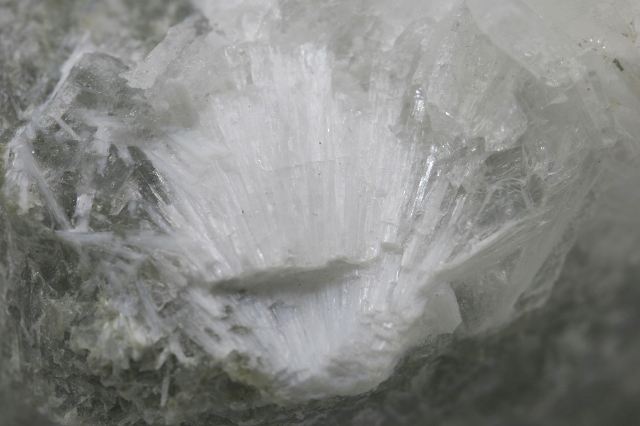 Hydroboracite - Image 7