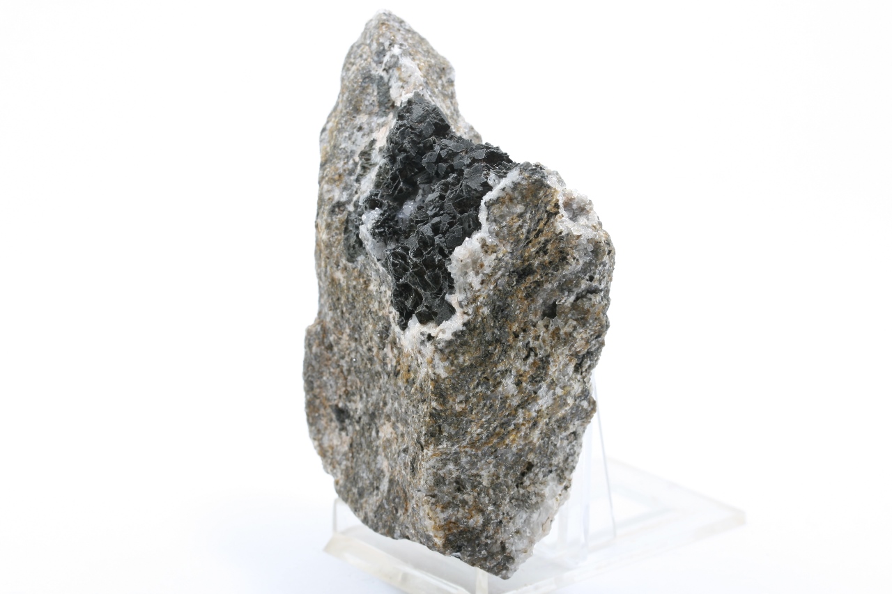 Pyrolusite - Image 4