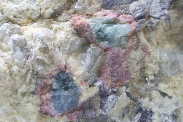 Elbaite, lepidolite - Image 6