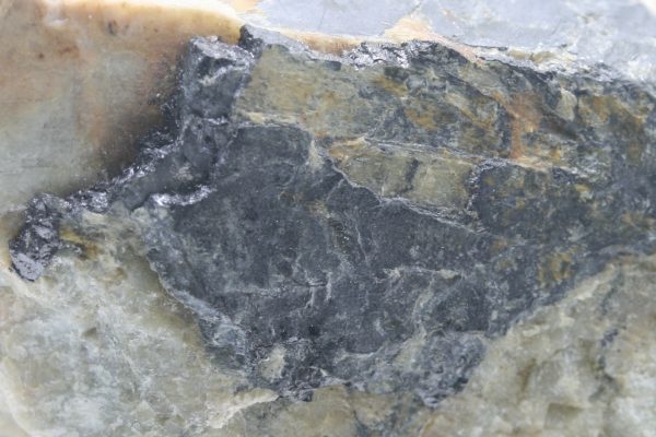 Ilmenite - Image 5