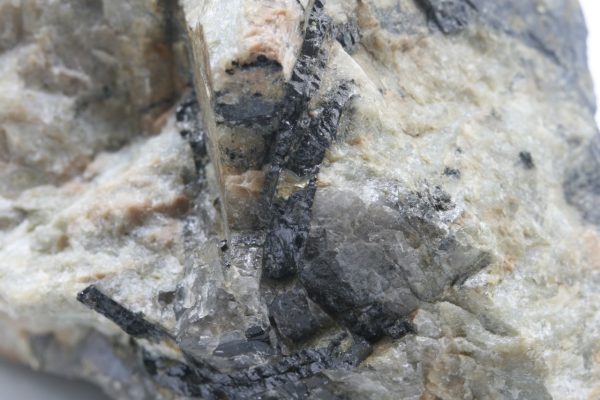 Ilmenite - Image 6