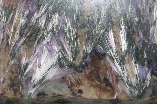 Tinaksite, charoite, celsian, aegirin - Image 8