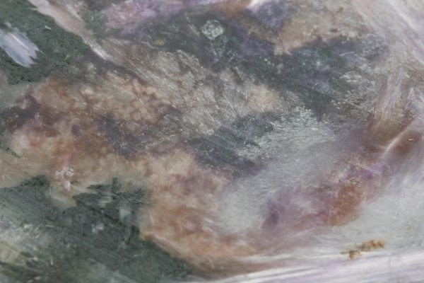 Tinaksite, charoite, celsian, aegirin - Image 12