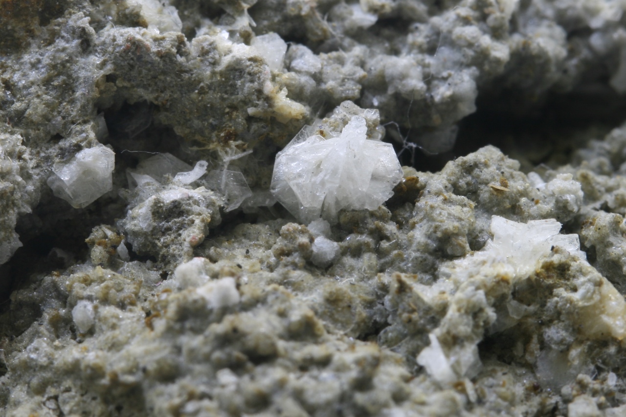 Tridymite - Image 9