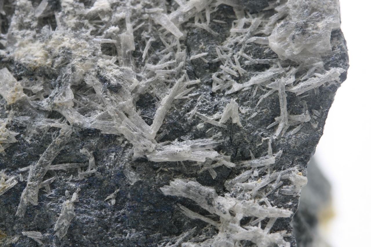 Strontianite - Image 7