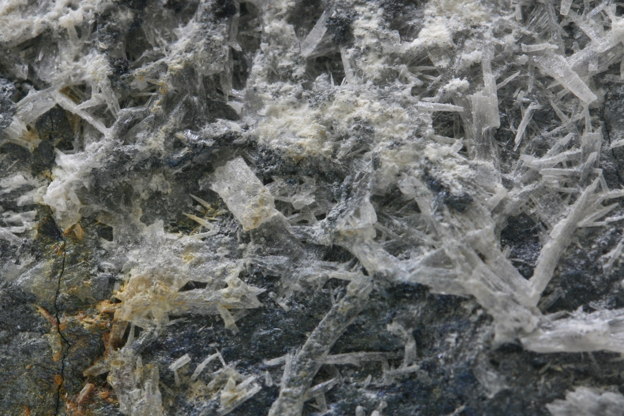 Strontianite - Image 8