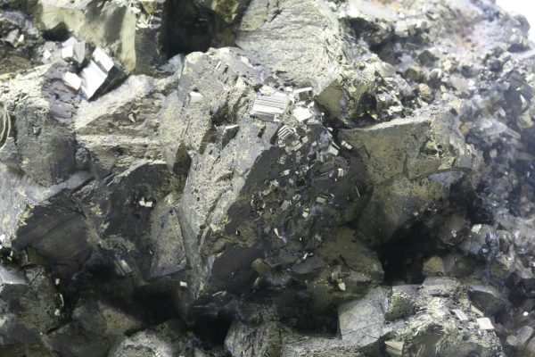 Chalkopyrite, pyrite - Image 10