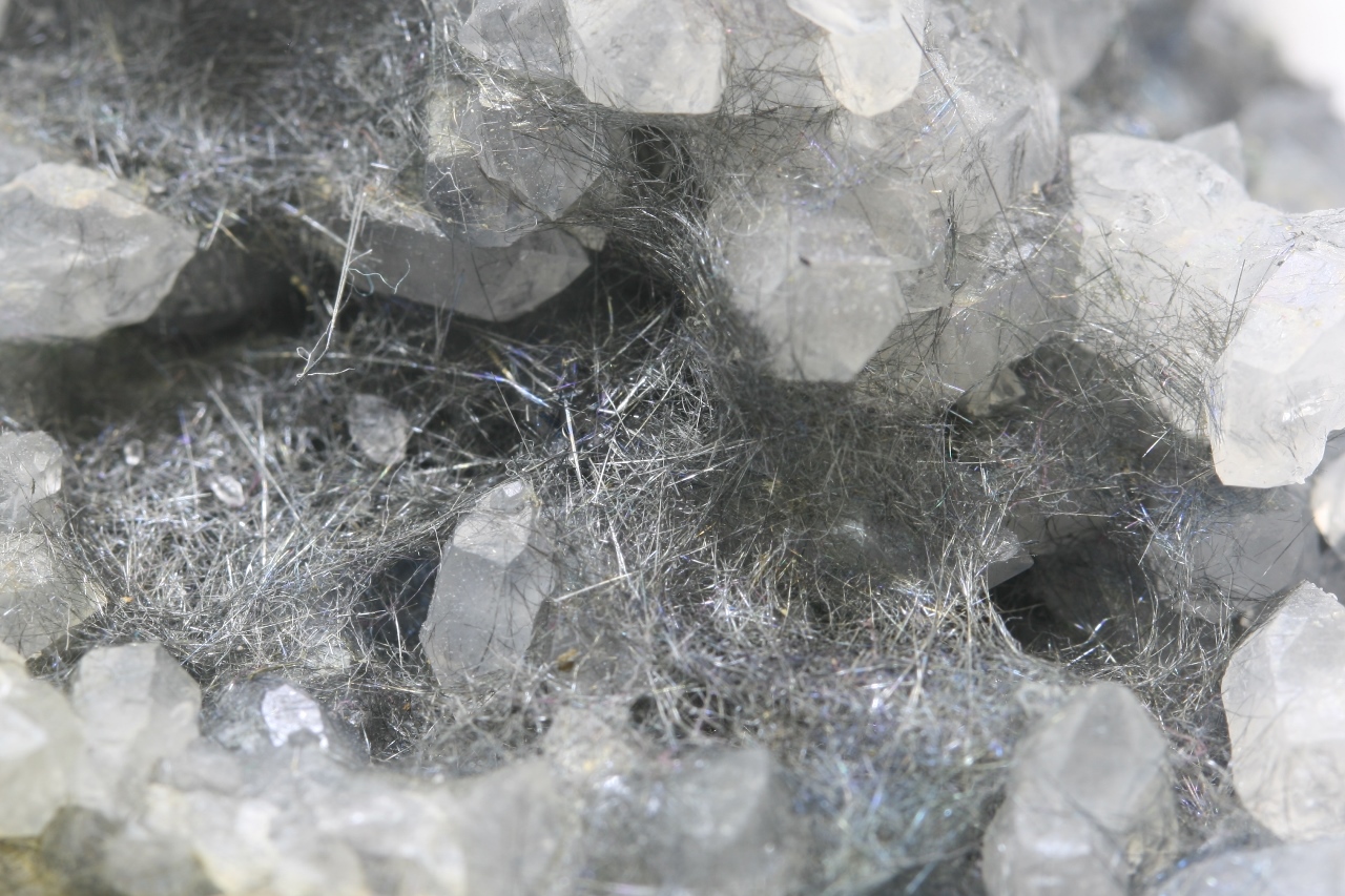 Boulangerite, quartz - Image 6