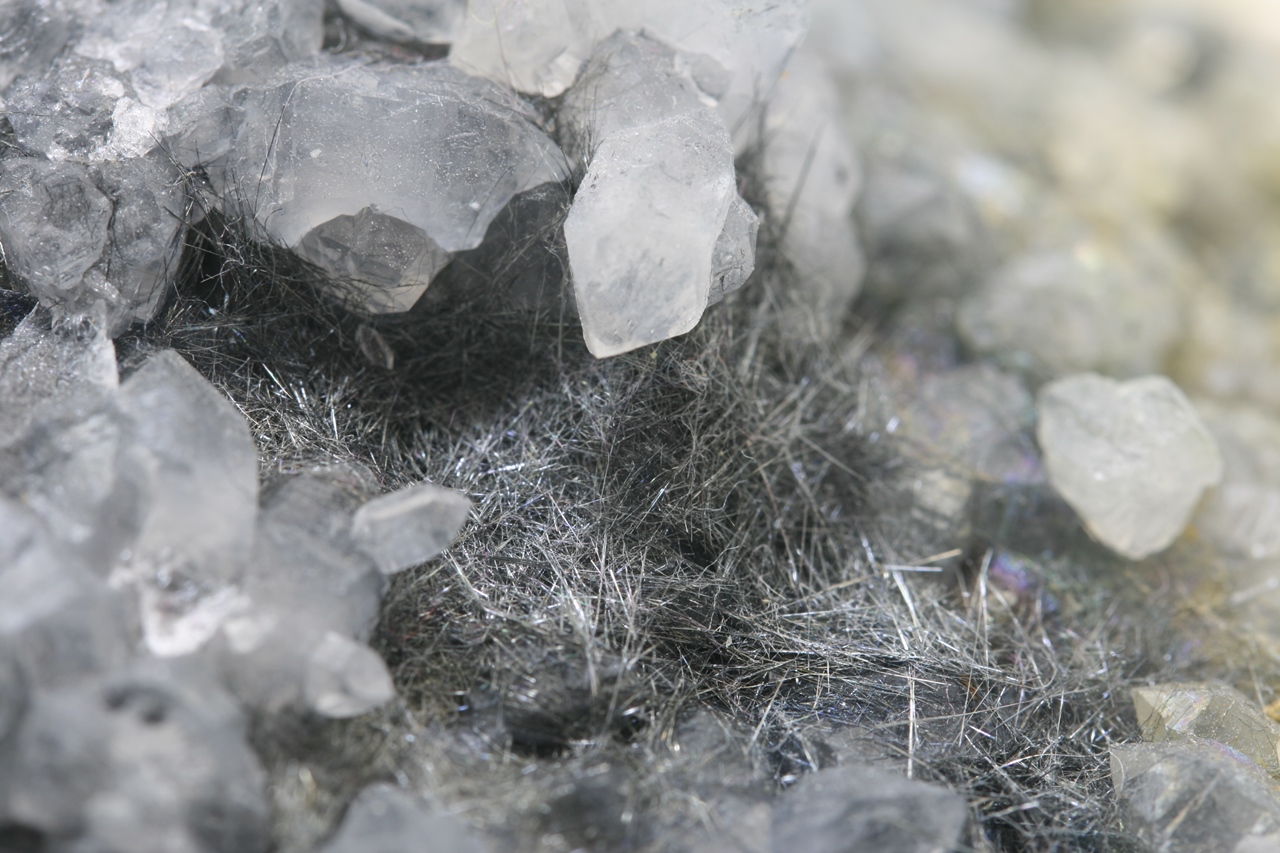 Boulangerite, quartz - Image 7