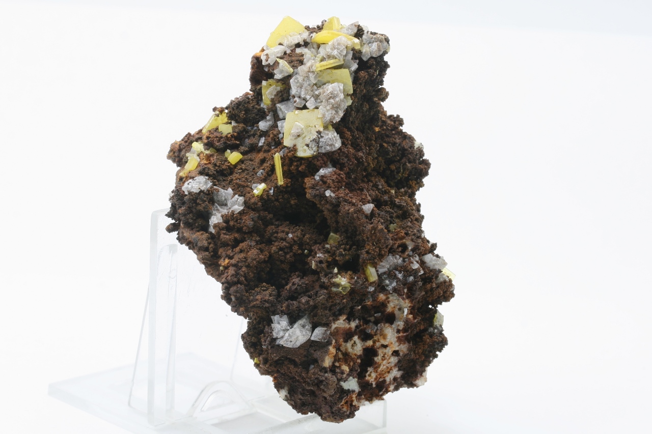 Wulfenite, calcite