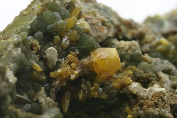 Mimetite, wulfenite - Image 9