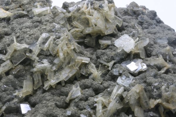 Baryte, pyrite - Image 5