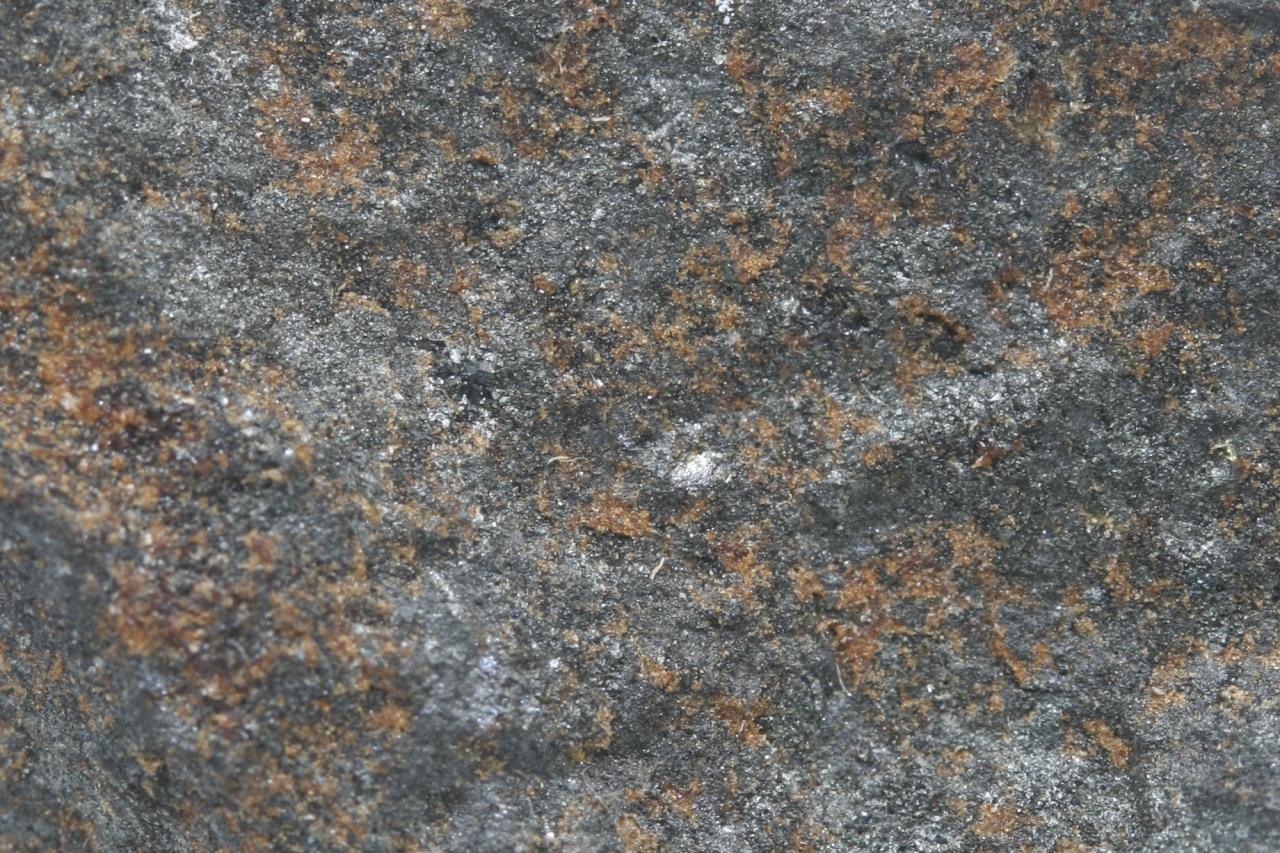 Langbanite - Image 5