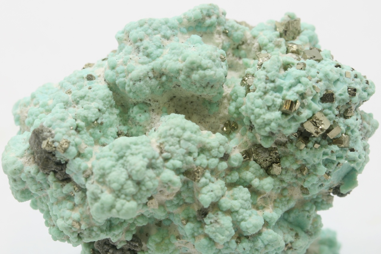 Turquoise, pyrite - Image 6