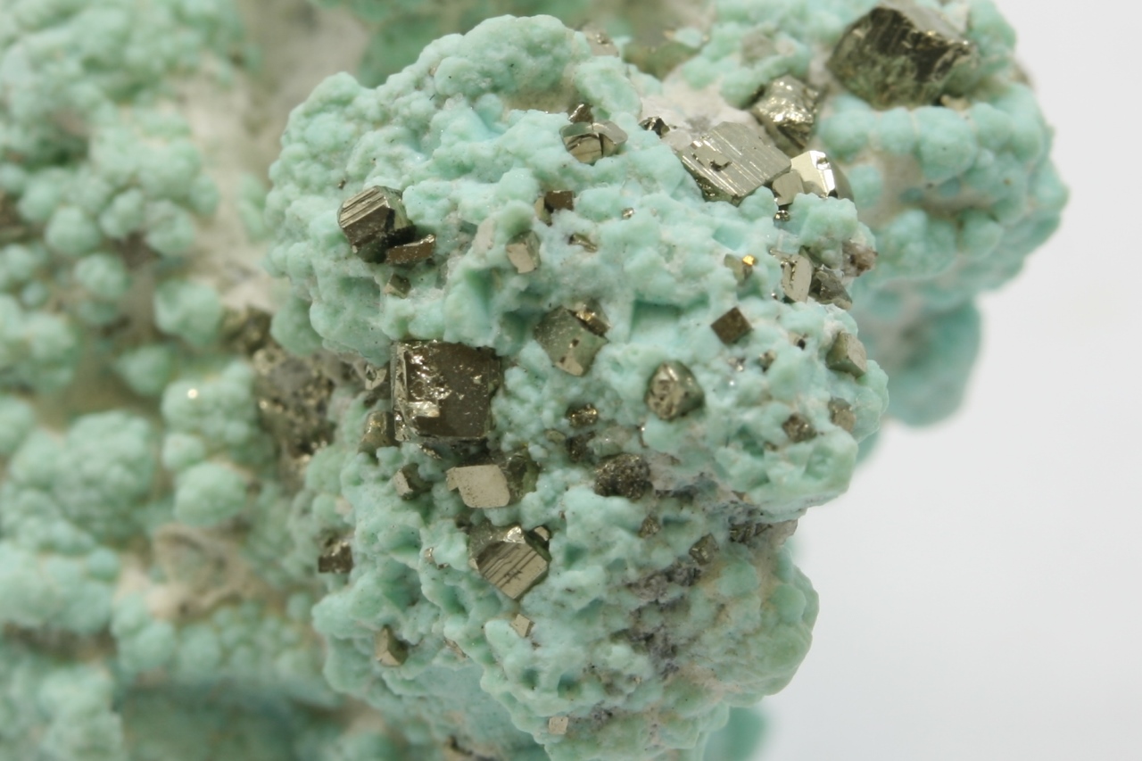 Turquoise, pyrite - Image 7