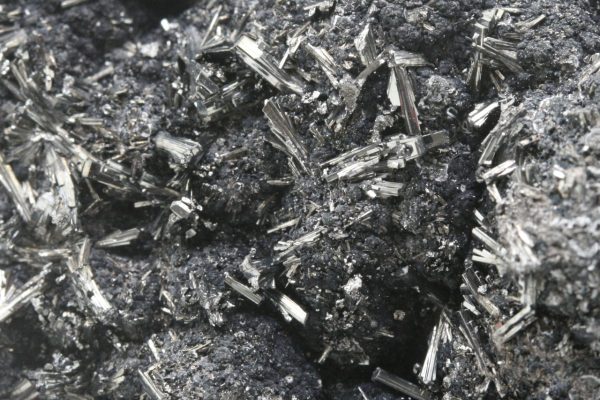 Hutchinsonite - Image 12