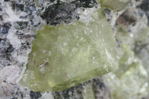 Apatite - Image 14